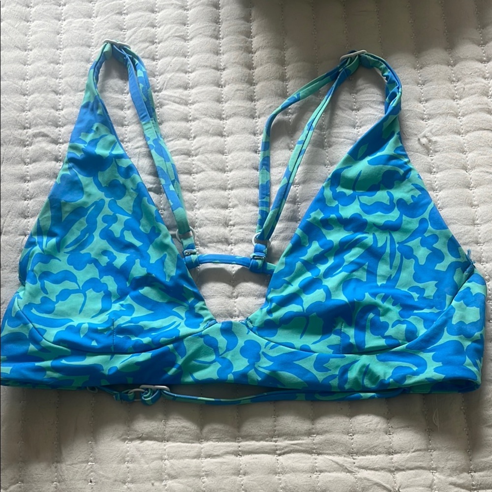 Stone fox swim Bikini Top size medium